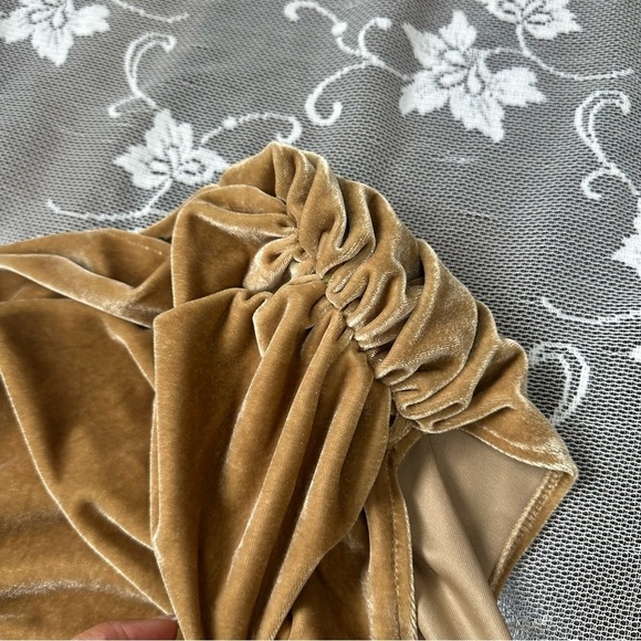 Atlein One Shoulder Velvet Top - Picture 6 of 14